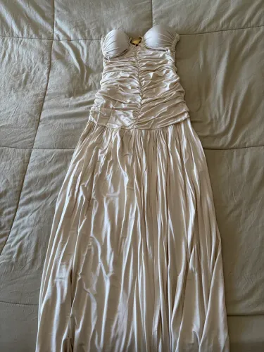 Vestido off white da dress to tamanho P usado uma única vez