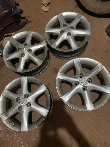 Rodas Corrola 2003 original aro 15
