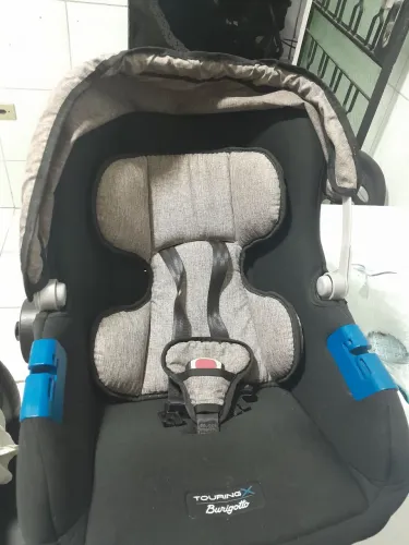 Bebê conforto burigotto