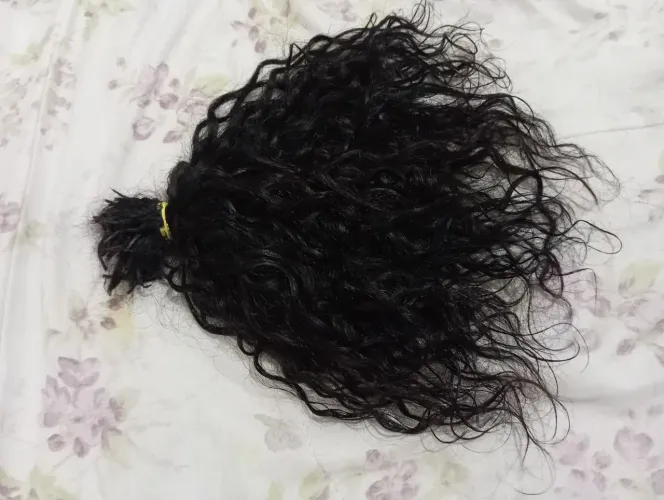 Cabelo brasileiro humano cacheado 35 centímetros tem 150 mechas 