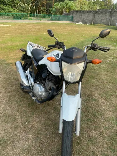 HONDA CG 150 CARGO 2015 - ÚNICO DONO, QUITADA E COM PNEUS NOVOS!