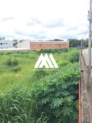 Vendo lote comercial em Itaúna com ótima localização!