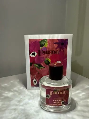 Perfume Lichia e Pimenta Phebo
