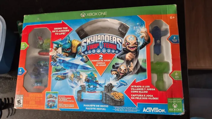 Skylanders Trap Team Starter Pack - para Xbox One Activision 2<br><br>Personagens