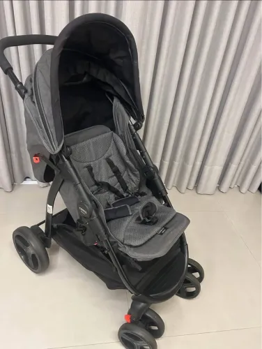 Carrinho de bebê Cosco