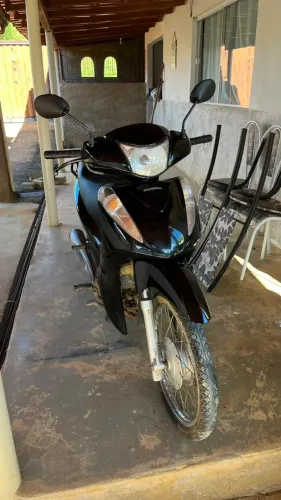 Vendo Biz 125 ES 12/13 Preta Conservada