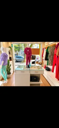 Passo ponto de loja de roupas femininas