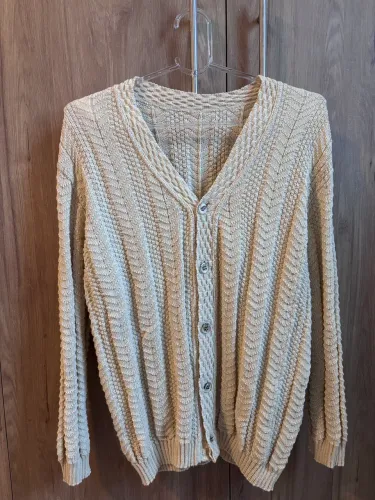 Casaco de tricot bege