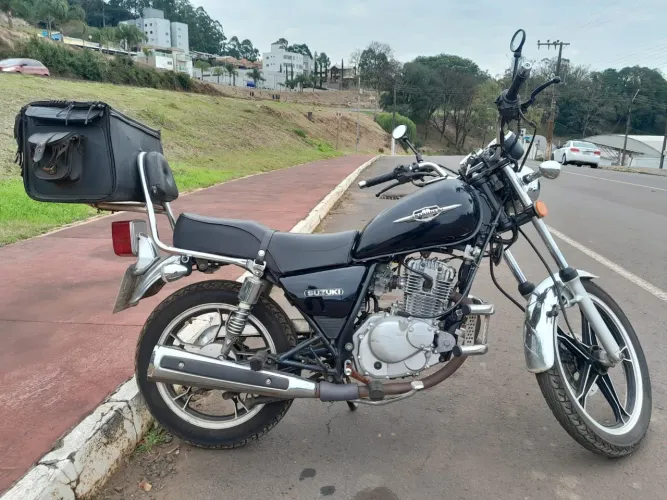 Suzuki Intruder 125 | 2012/2013 | Custom pronta para rodar 