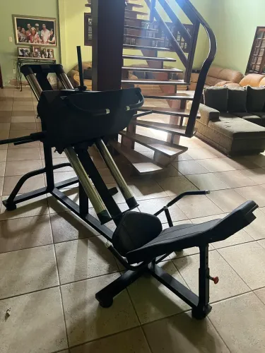 Vendo Leg press 45º NOVO para academia 