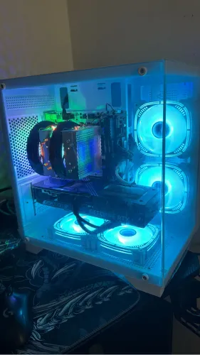 Pc gamer Ryzen 7 5700x, 32gb e Rtx 5070 novo com garantia zero