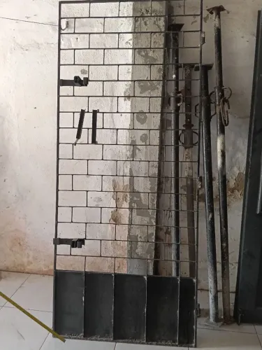 Vendo portão, grande de porta,porta