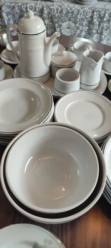 Conjunto de café/jantar em porcelana