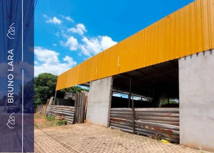 Galpão disponível para locação no Bairro JK - Igarapé/MG.