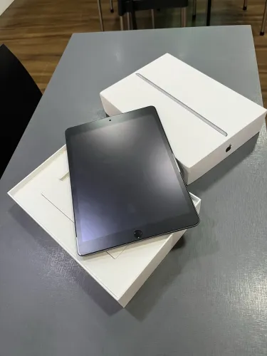 iPad 8 Seminovo Ótimo estado