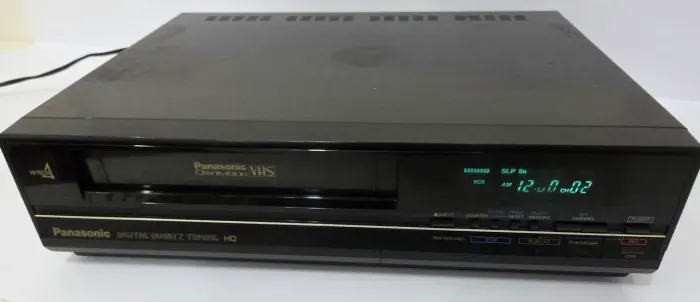 VIDEOCASSETE PANASONIC VHS OMNIVISION PV-4700 VINTAGE 1987