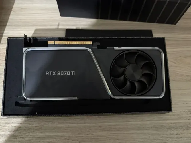RTX 3070 Ti Founders Edition 8GB - Excelente estado