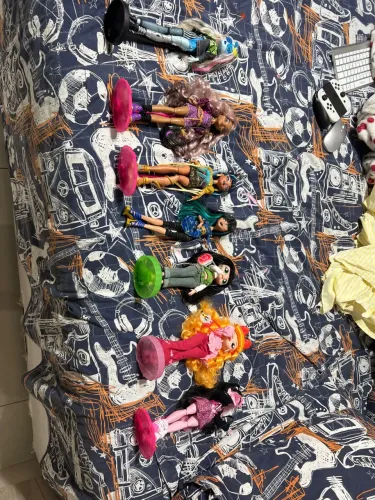 Monster high bratz e lol lote