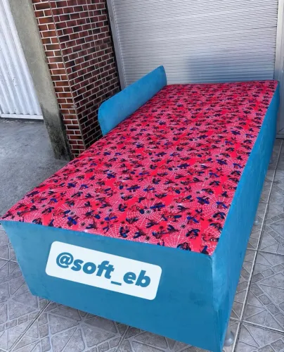 Cama infantil com proteção lateral