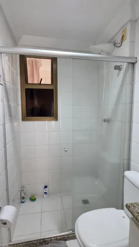 Doação de Box para banheiro