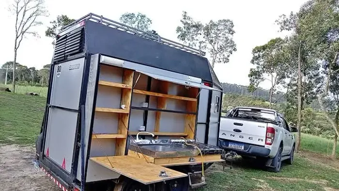 Carreta pra 2 cavalo, com acampamento