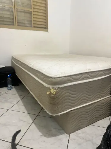 CAMA BOX MOLAS ENSACADAS (1.38x1.88)