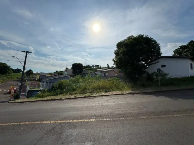 Terreno à venda no Bairro Desbravador, Chapecó