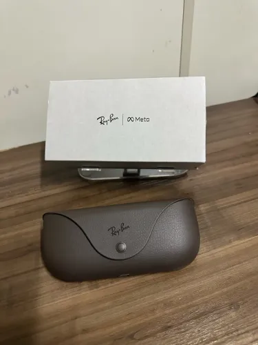 Rayban Meta (Linha Scriber Optics) Câmera 40% menor