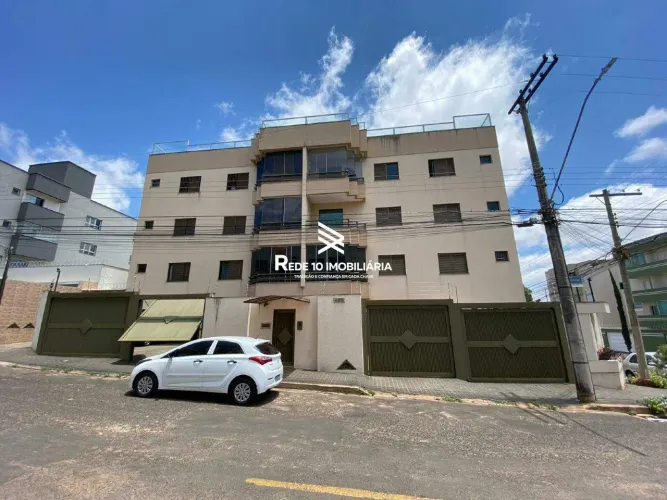 Cobertura para aluguel em Uberlândia/MG (Santa Mônica LESTE)  3 quartos, 1 suíte