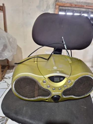 Rádio antigo
