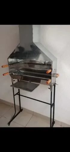 Churrasqueira Espetinhos com Coifa