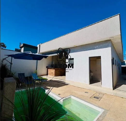 Linda casa em condômino fechado com 3 suítes - Tremembé