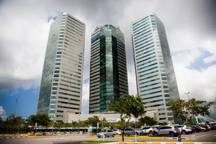 Sala pronta no empresarial RIOMAR