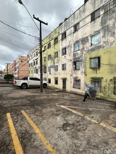 Alugo apartamento no condomínio ipem bequimao