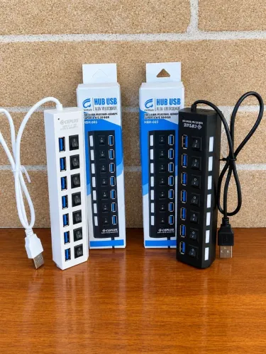 Hub USB 7 Portas 2.0 Preto com Luz Indicadora e Botão On/Off
