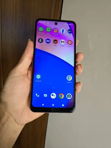 Moto E40 semi novo 64 GB de memória 