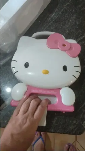 QUERO COMPRAR ESSA TORRADEIRA DA HELLO KITY