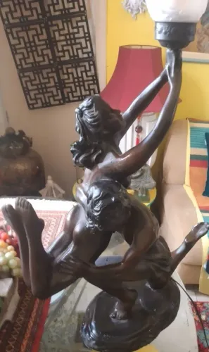 Luminaria de mesa art deco