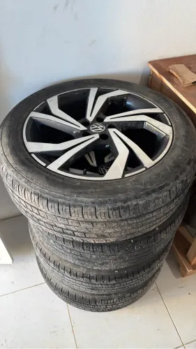 RODAS ARO 18 COM PNEUS