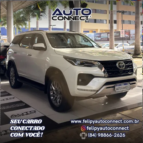 Toyota Hilux SW4 SRX 4X4 2.8 TDI 16V Dies. Aut. 2021