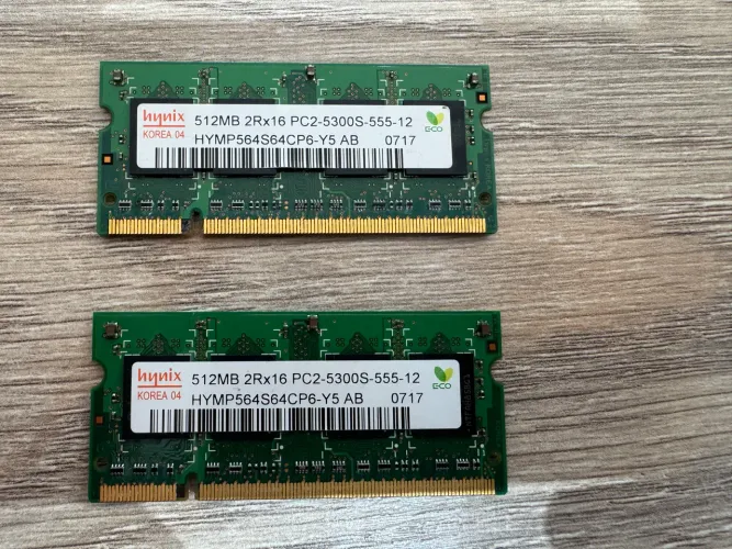 Memória RAM 512MB (x2)