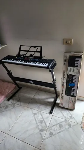 Teclado musical infantil até 12 anos, 61 teclas excelente 