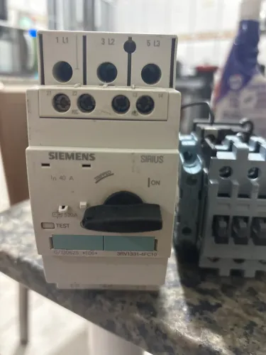 Siemens Disjuntor Motor 40A