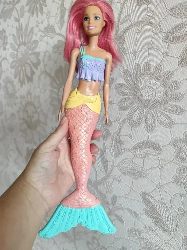 Barbie sereia dreamtopia usada