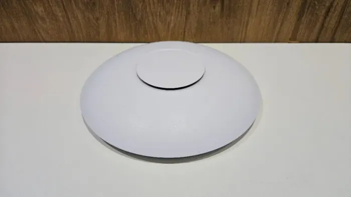 Access Point Wi-Fi Ubiquiti UniFi UAP-AC-PRO com PoE