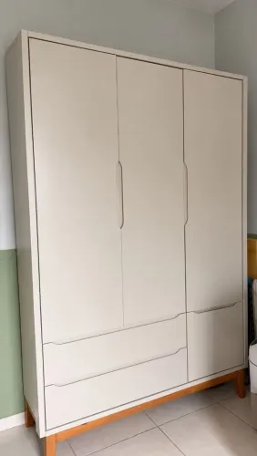Guarda roupa infantil