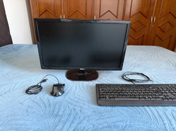 Computador Dell Inspiron 580 Completo - Monitor 22'', Alto-Falantes E Mais Acessórios