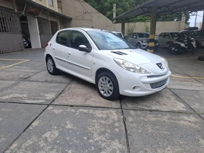 Peugeot 207 XR Sport 1.4 Flex 8V 5P 2013