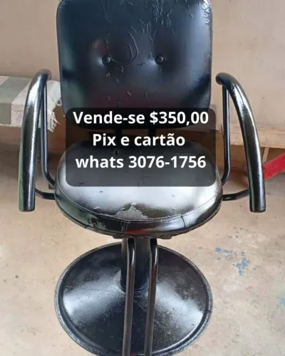 Cadeira de Barbearia e ou Salão Usada em ótimo estado R$ 350,00