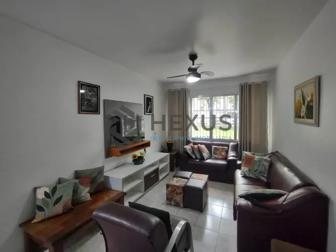 Apartamento reformado na região do Aquário na Praia da Enseada, Guaruja